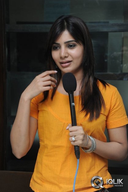 Samantha-at-Attarintiki-Daredi-50-days-Charity-Pressmeet